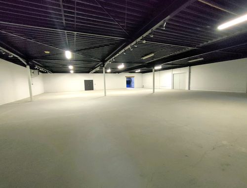                                         Entrepôt avec bureau à louer à Wavre, € 4.000
