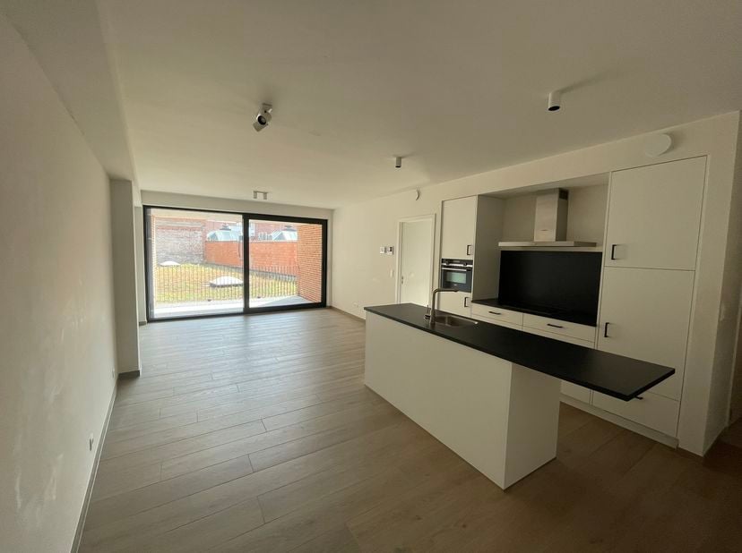 Nieuwbouw appartement te huur in het centrum van Hasselt&lt;br /&gt;
- Rustige buurt&lt;br /&gt;
- Gelegen in het centrum&lt;br /&gt;
- Alles dicht bij de hand (superma