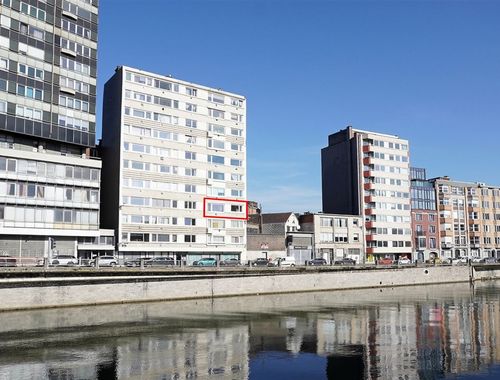                                         Studio avec coin lit à vendre à Liège, € 125.000
