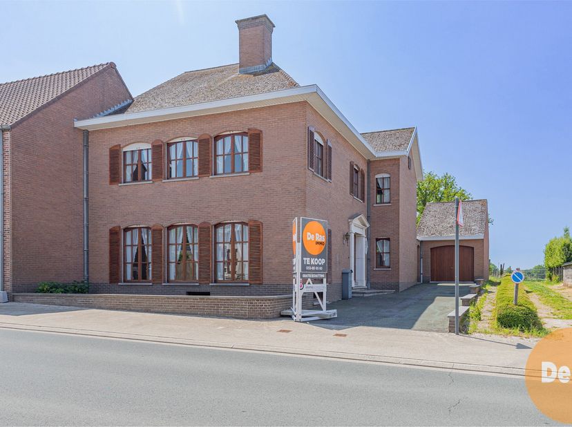 EERSTE BEZOEKDAG ZATERDAG 28/6 VAN 14U TOT 16U (enkel op afspraak!)&lt;br /&gt;
HELDERGEM -  deze solide en veelzijdige woning kan u vinden in een deelgemee