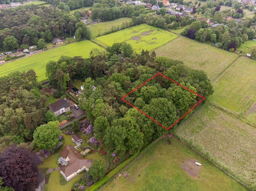 Terrain à vendre
                    à 2980 Zoersel