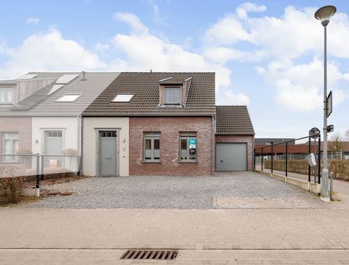                                         Woning te koop in Wichelen, € 409.000
