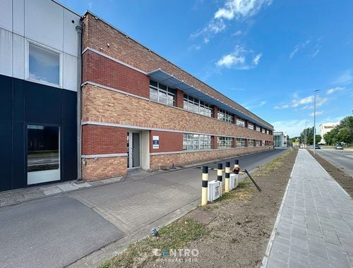                                         Kantoorruimte te huur in Brugge, € 995
