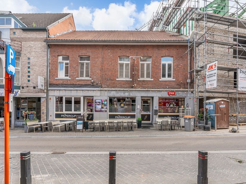 Bien professionnel à vendre
                    à 3740 Bilzen