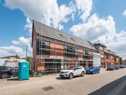                                         Eengezinswoning te koop in Zwijndrecht, € 375.000
