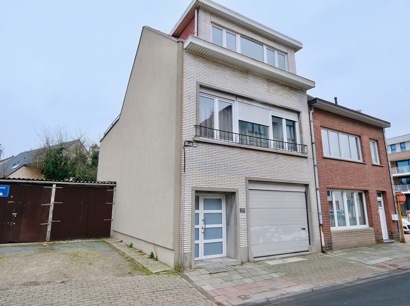 STROMBEEK-BEVER - REF : 6780519 - Dans un quartier prisé et calme, à proximité de toutes les facilités et de Bruxelles, nous vous proposons cette mais