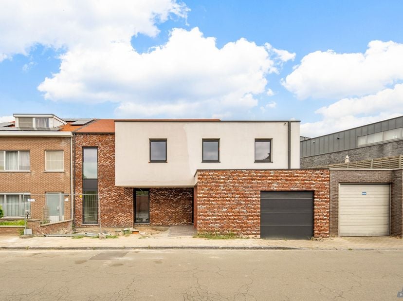 Appartement te koop
                    in 3800 Sint-Truiden