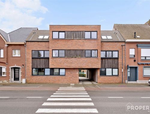                                         Gelijkvloers app. te koop in Harelbeke, € 275.000
