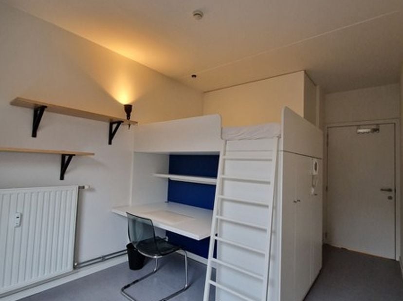Kot-Colocation à vendre
                    à 2000 Antwerpen