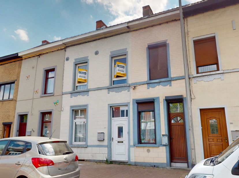 Actualimmo vous propose cette maison à fort potentiel située à La Louvière, à proximité immédiate de toutes les commodités (commerces, écoles, transpo