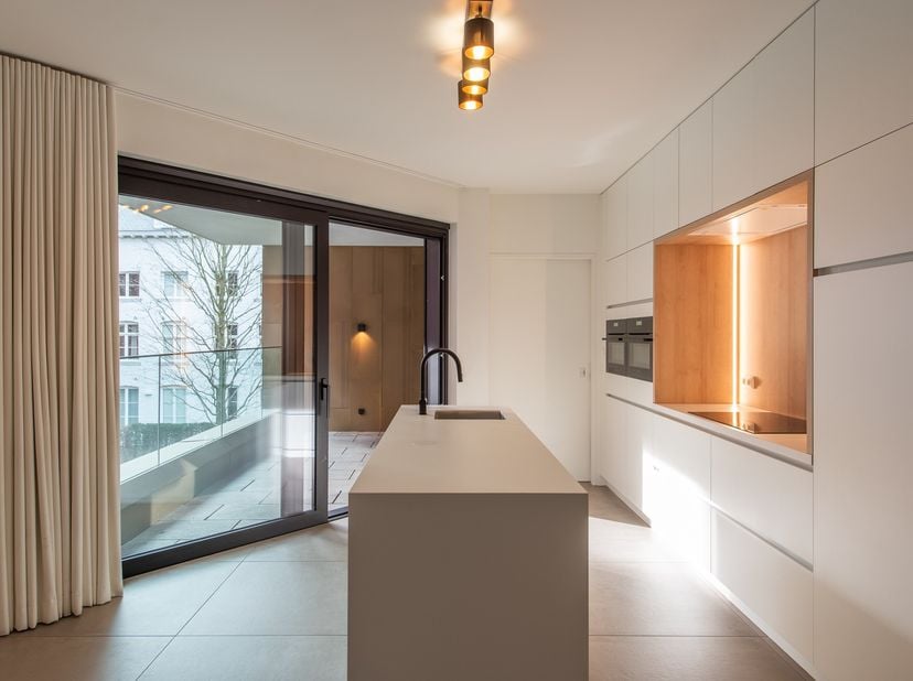 Investeer in je toekomst met deze volledig uitgeruste serviceflat.&lt;br /&gt;
&lt;br /&gt;
Deze full-serviceflat met een bruto bewoonbare oppervlakte van 71,89 m