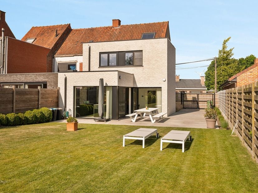 Maison à vendre
                    à 8800 Rumbeke