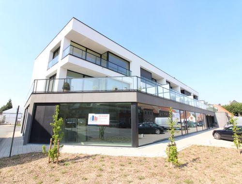                                         Bien commercial à vendre à Meulebeke, € 187.200
