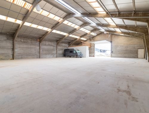                                         Bâtiment commercial à vendre à Gembloux, € 625.000

