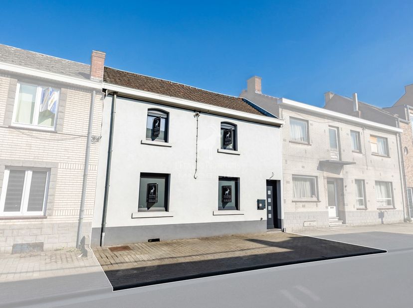 Référence Agence : V7170-421&lt;br /&gt;
*** VISITE VIRTUELLE : https://immo360.immo-facile.com/vtour/fr/fboxld ***&lt;br /&gt;
Découvrez cette magnifique maison