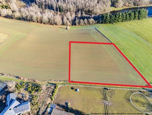                                         Bouwgrond te koop in Nadrin, € 100.000
