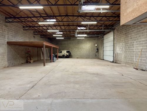                                         Entrepôt sans bureau à vendre à Rumst, € 525.000

