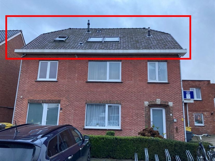 GGezellig dakappartement met ruim terras &lt;br /&gt;
Ligging: Het appartement is gelegen vlakbij school, winkels en uitvalswegen.&lt;br /&gt;
Indeling: Open keuk