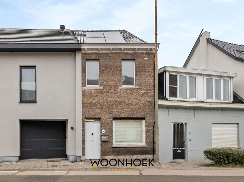 Ben je op zoek naar een uitstekend, centraal gelegen woning met tuin in Lokeren? Lees dan zeker even verder.&lt;br /&gt;
Deze woning is gelegen op korte afs
