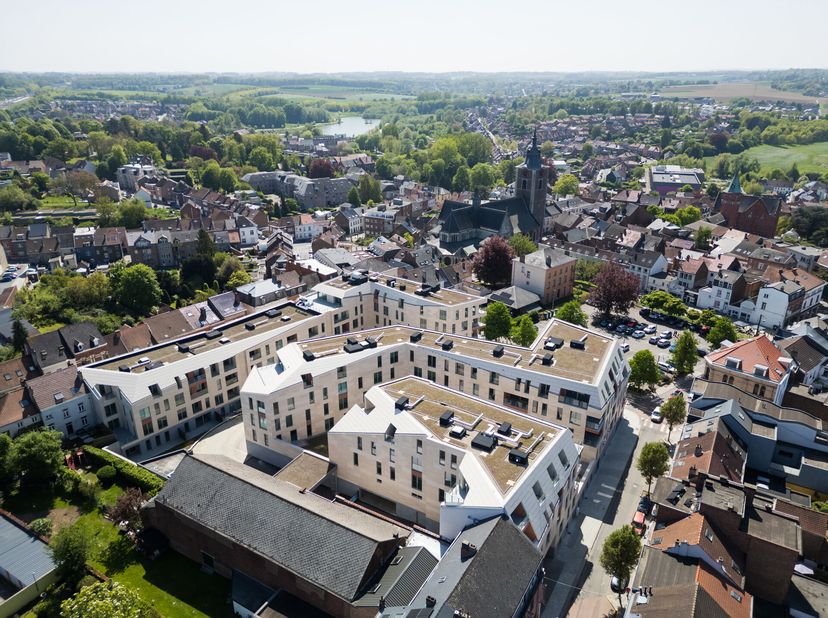 BRAINE-L&#039;ALLEUD - Implantée sur le site de lancien Lycée Royal, cette copropriété jouit dune situation privilégiée en plein cur de Braine-lAlleud. La