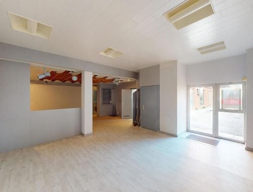                                         Commercieel Gebouw te koop in Herk-de-Stad, € 385.000

