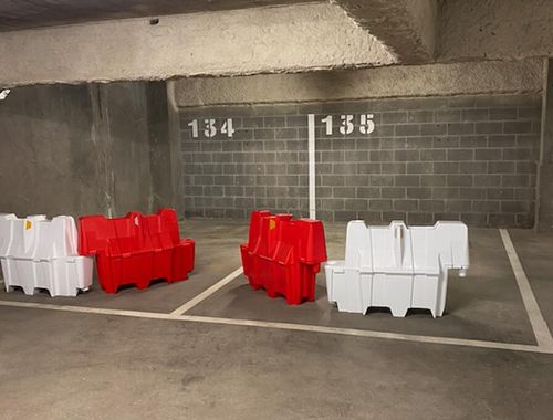                                         Garage en sous-sol à louer à Auderghem, € 115
