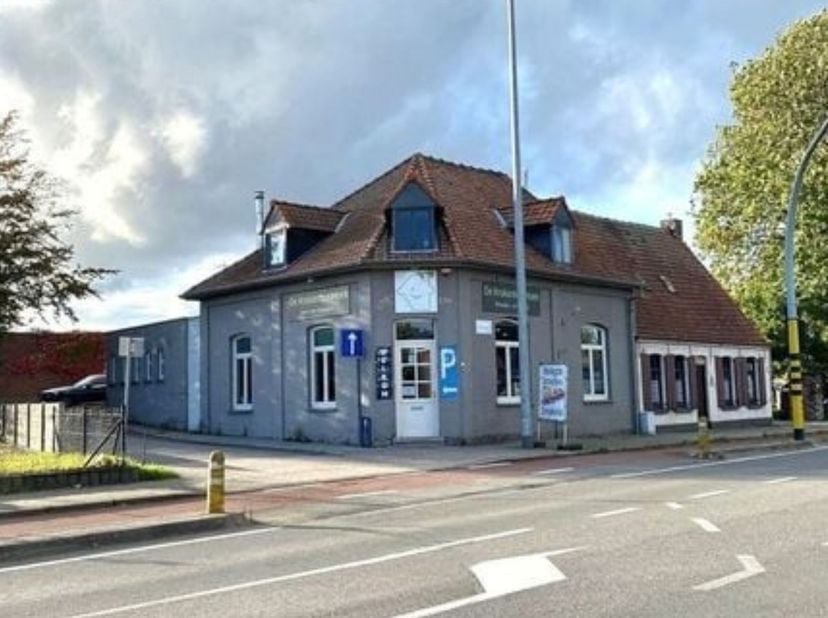 Commerce prêt à l’emploi à vendre sur la Doorniksesteenweg 84 à Bellegem – Boulangerie avec un excellent potentiel&lt;br /&gt;
Sur la Doorniksesteenweg 84 à