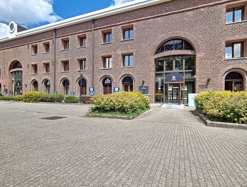                                         Kantoor te huur in Waterloo, € 3.775
