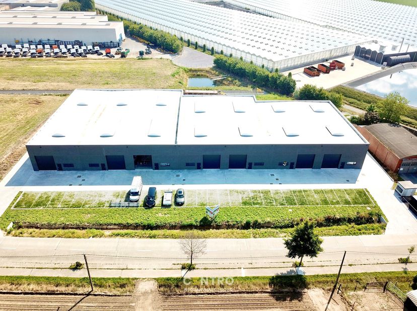 Bien professionnel à vendre
                    à 8840 Oostnieuwkerke