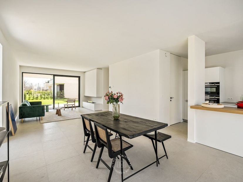Residentie Cavalli bestaat uit drie strakke, verfijnde en tijdloze urban villas en&lt;br /&gt;
bevinden zich in een groene rustgevende omgeving waar Ten Ede