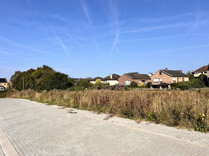 7 bouwgronden voor open bebouwing op toplocatie in Leefdaal&lt;br /&gt;
Deze bouwgronden bevinden zich in een doodlopende straat te Leefdaal (Bertem) op een