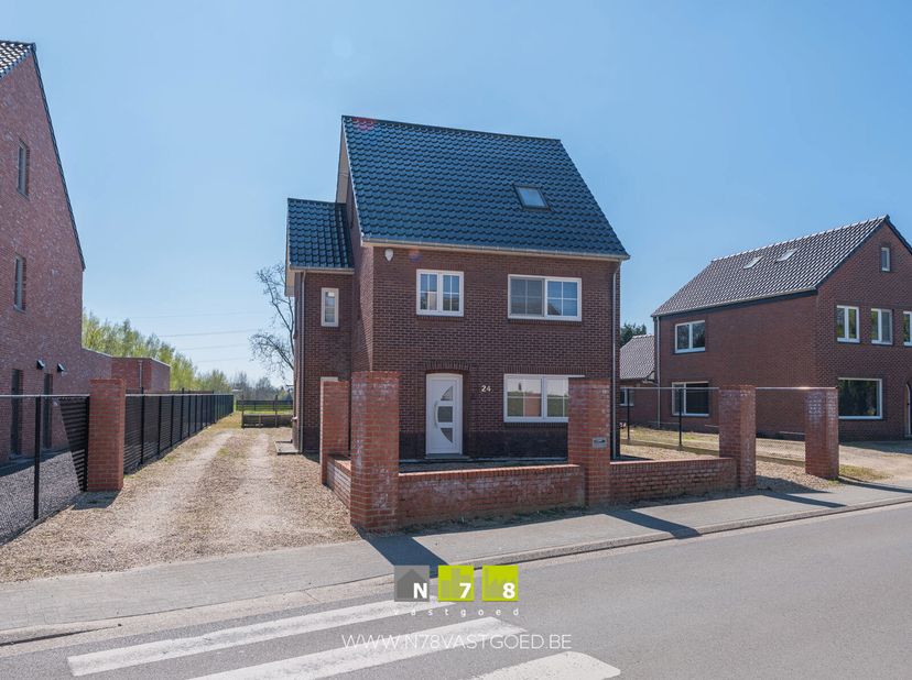 Maison à vendre
                    à 3640 Ophoven