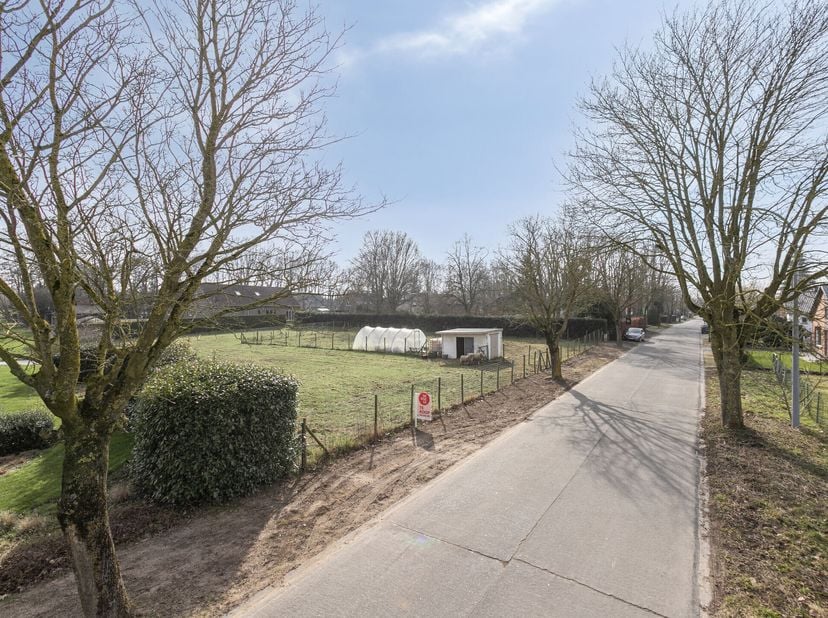 Ce terrain (789 m²) pour bâtiments ouverts est situé dans un emplacement privilégié à vendre près du centre de Zulte. Vous pourrez profiter d&#039;un empla