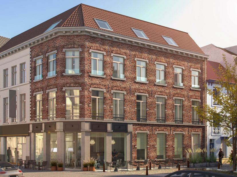 Welkom in dit prachtige appartement dat charme en comfort perfect combineert. Gelegen in een gebouw met erfgoedwaarde, springt de authentieke gevel me
