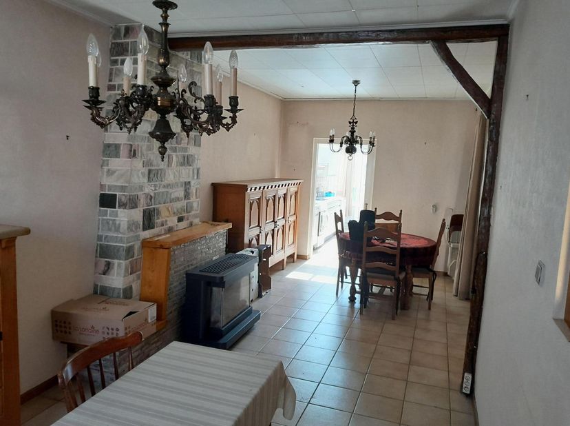 Maison avec jardin située au centre de Turnhout.&lt;br /&gt;
&lt;br /&gt;
La maison est située à proximité de la Grand-Place, des transports en commun, des commer