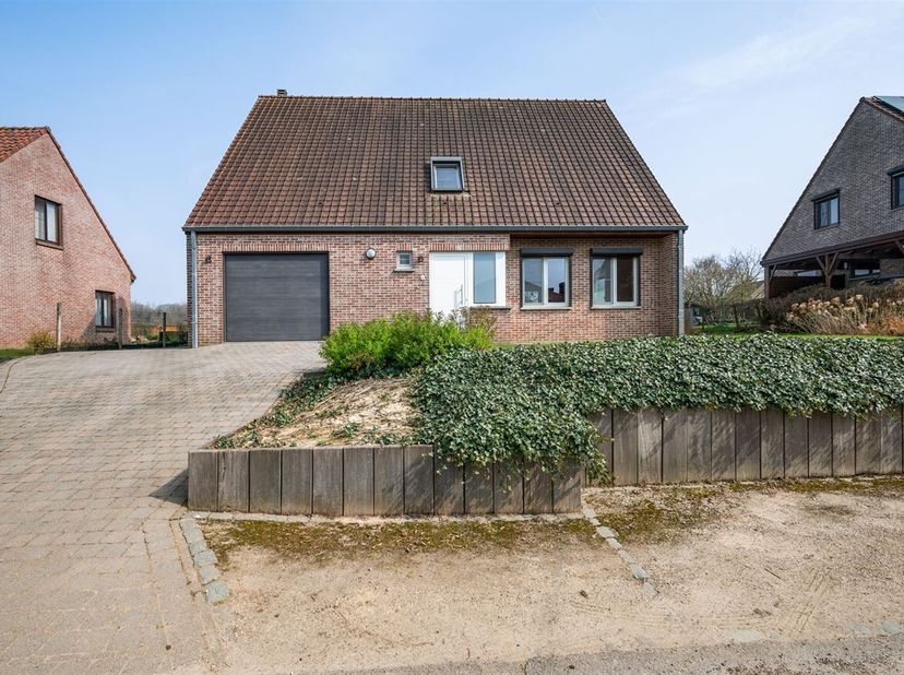 Maison à vendre
                    à 3211 Binkom