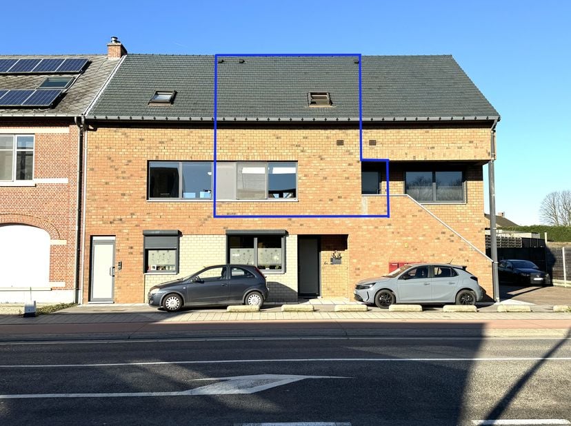 Dit centraal gelegen appartement is instapklaar en biedt alle moderne voorzieningen.&lt;br /&gt;
Voor meer info of het maken van een afspraak voor bezichtig
