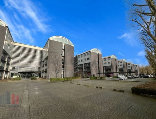                                         Espace de bureaux à louer à Merelbeke, € 10.669
