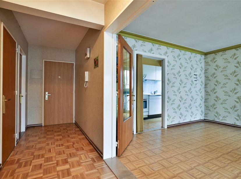 À quelques pas du parc Te Boelaar, nous trouvons cet appartement rafraîchissant d&#039;une chambre à coucher. L&#039;appartement d&#039;angle est situé au 3ème étage
