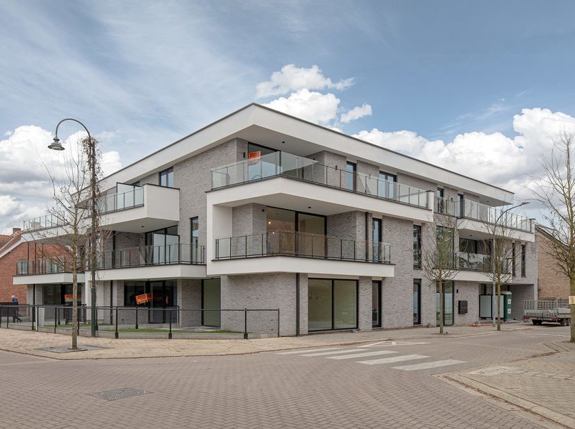U heeft een max budget (kosten in) ter beschikking van euro 479.000?Normaal gezien kan u dan max euro399.988 besteden aan uw nieuwbouw penthouse..U mo