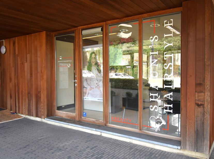 Goed gelegen handelspand te koop in Smeermaas, vlakbij de grensovergang naar Maastricht !&lt;br /&gt;
&lt;br /&gt;
Oppervlakte handelsruimte : 42 m², momenteel is
