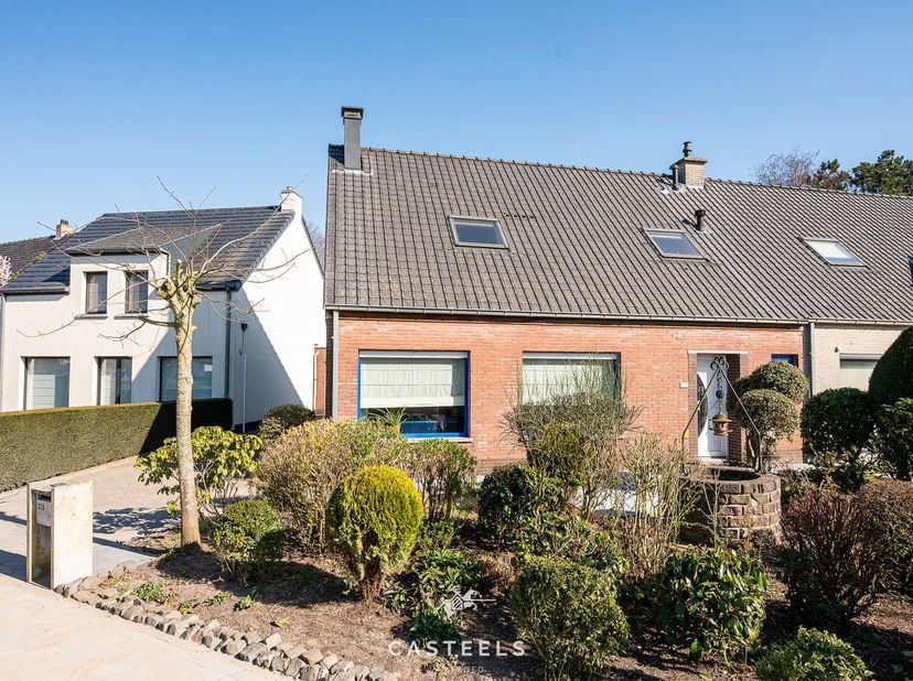 Maison à vendre
                    à 9968 Oosteeklo