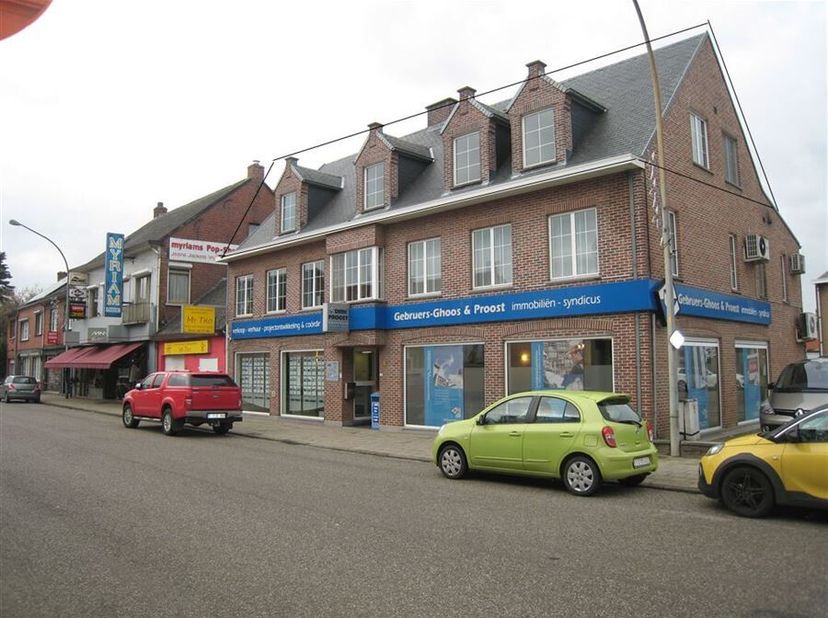 Appartement à louer
                    à 2431 Veerle