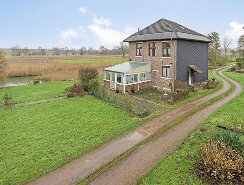                                         Maison exceptionnelle à vendre à Oorbeek, € 398.000
