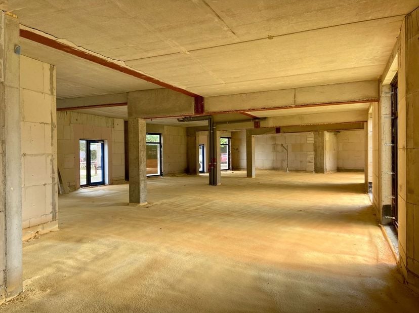 Bien professionnel à vendre
                    à 2440 Geel