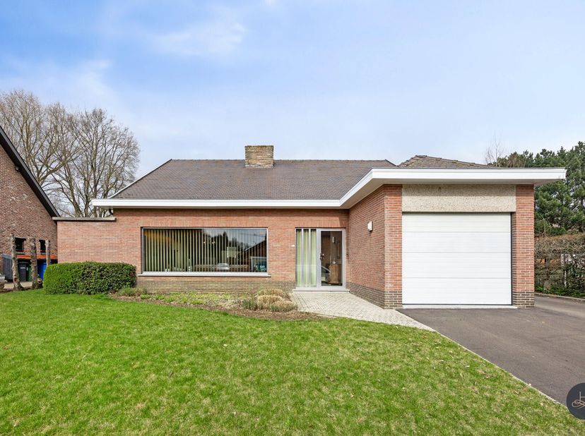 Voor meer informatie contacteer Jonathan op 016/199.343 of jonathan@homixx.be&lt;br /&gt;
Deze charmante woning is gelegen in een rustige, residentiële wijk
