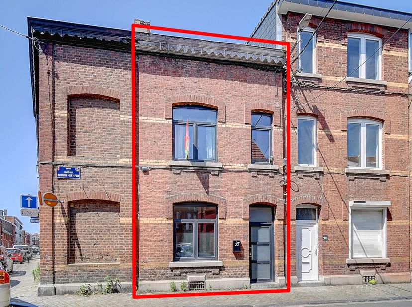 https://my.matterport.com/show/?m=qNET6pB5HrR - L&#039;agence immobilière SCIARA a le plaisir de vous présenter cette jolie maison d&#039;habitation entièrement