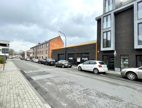                                         Bâtiment d’entreprise à louer à Aalst, € 1.950
