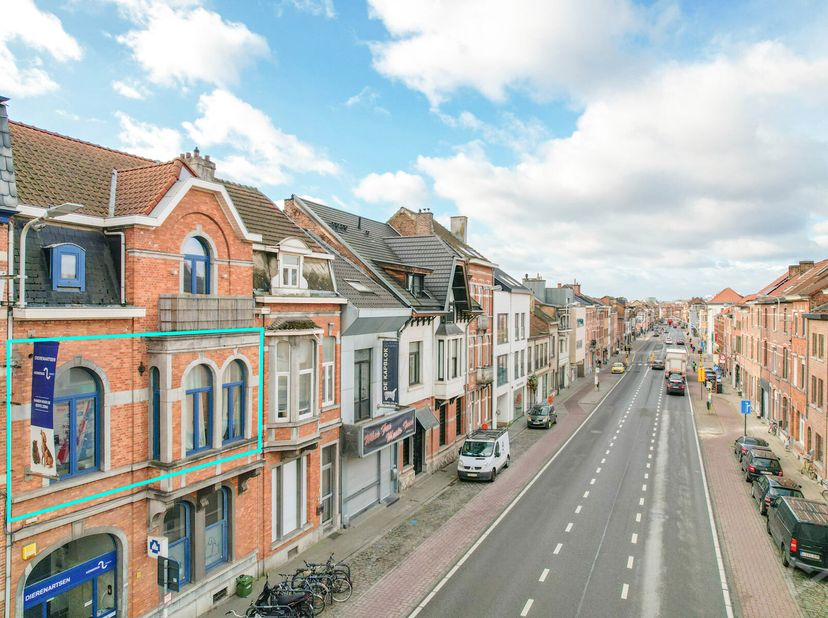 ONMIDDELLIJK BESCHIKBAAR  Comfortabele studentenkamer met privéterras in Leuven&lt;br /&gt;
Deze instapklare studentenkamer aan de Tiensesteenweg combineert