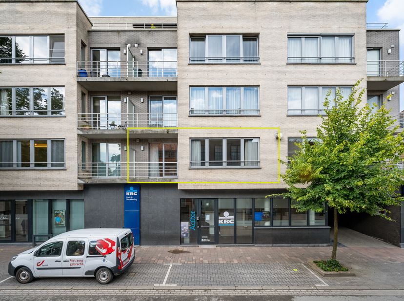 Bienvenue à la Stationsstraat 113.&lt;br /&gt;
Vous cherchez un appartement très spacieux (119 m2) dans le centre d&#039;Aalter, avec une très grande terrasse (6